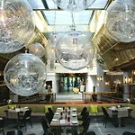 Renaissance Hotel 4*