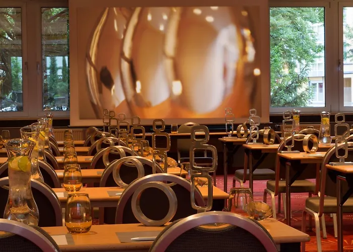 Renaissance Otel Düsseldorf