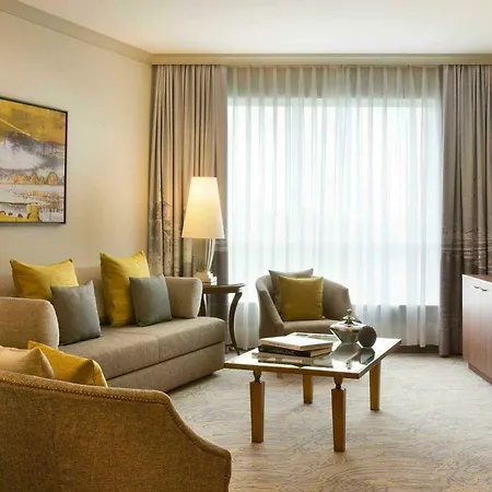 Renaissance 4* Dusseldorf