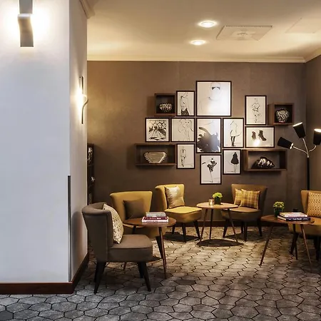 Renaissance ホテル 4*