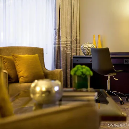 ホテル Renaissance 4*